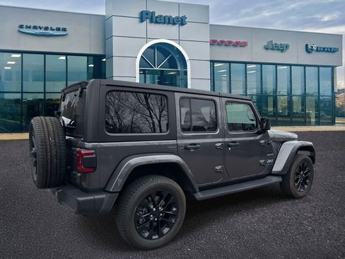 Used 2023 Jeep Wrangler Unlimited Sahara w/ Cold Weather Group image 2