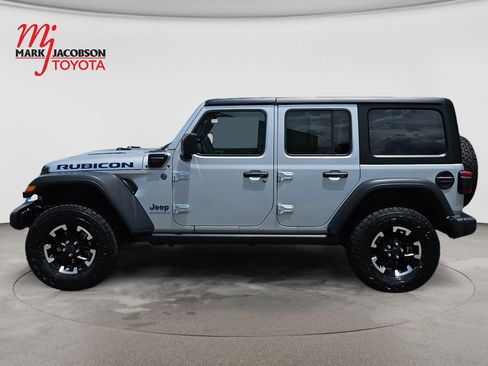 Used 2024 Jeep Wrangler Unlimited Rubicon 4xe AWD/4WD image 9