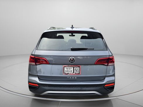 Used 2023 Volkswagen Taos S FWD image 4