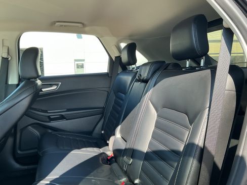Used 2024 Ford Edge SEL AWD/4WD image 10