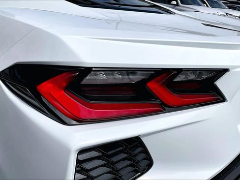Used 2022 Chevrolet Corvette 3LT w/ Engine Appearance Package image 26