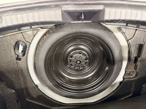 Used 2015 MAZDA MAZDA3 i SV FWD image 31