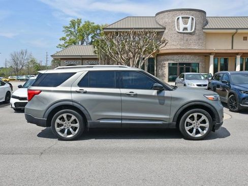 Used 2020 Ford Explorer Platinum w/ Premium Technology Package AWD/4WD image 5