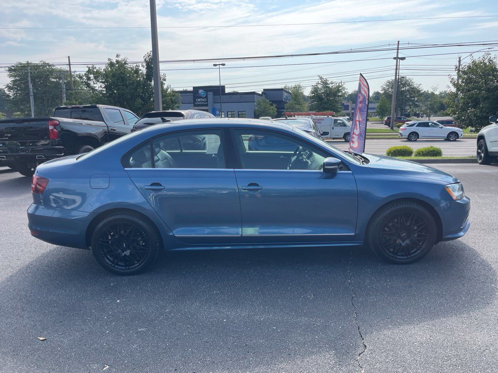 Used 2017 Volkswagen Jetta SEL FWD image 21