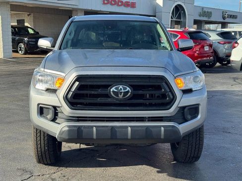Used 2021 Toyota Tacoma SR image 9