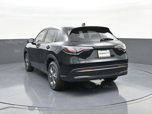 New 2026 Honda HR-V LX image 8