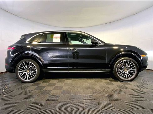 Certified 2022 Porsche Cayenne image 8