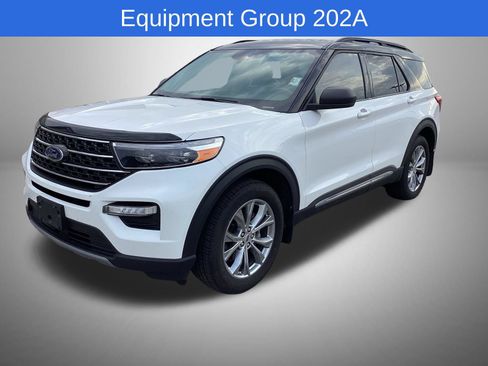 Used 2022 Ford Explorer XLT w/ Equipment Group 202A AWD/4WD image 1