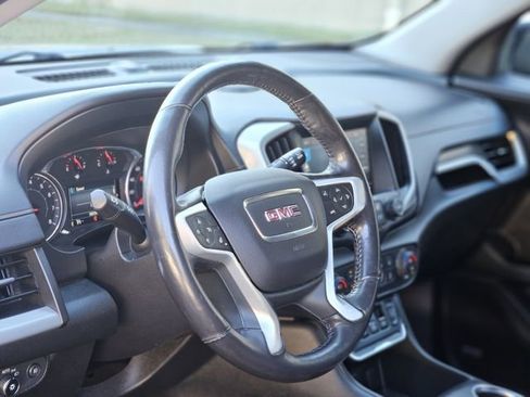 Used 2018 GMC Terrain SLT w/ Preferred Package image 12