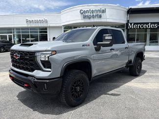 Used 2025 Chevrolet Silverado 2500 ZR2 w/ Technology Package AWD/4WD video 1