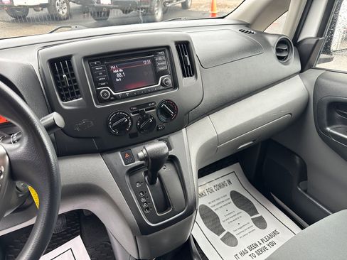 Used 2019 Nissan NV200 S w/ Cruise Control Package image 45