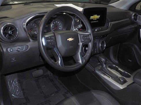 Used 2023 Chevrolet Blazer LT w/ Sound & Technology Package image 5