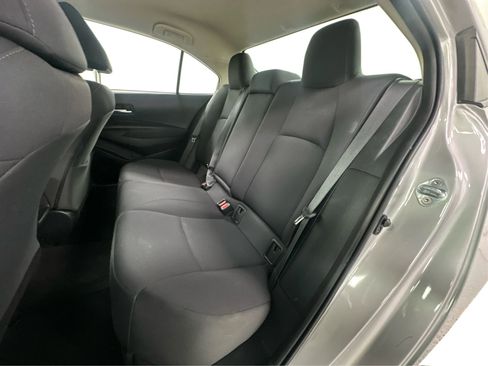 Used 2021 Toyota Corolla LE image 15