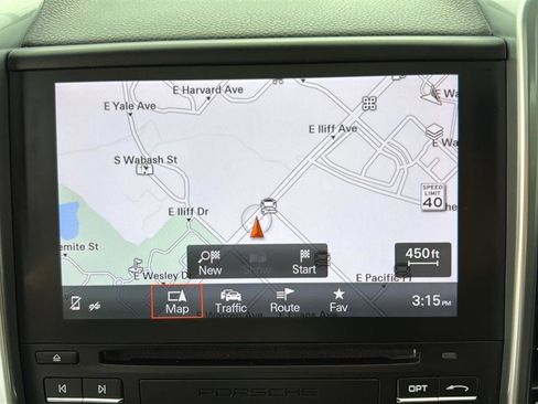 Used 2017 Porsche Cayenne image 32