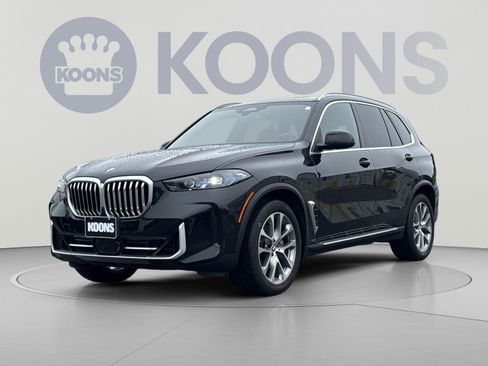 Used 2025 BMW X5 xDrive40i AWD/4WD image 1