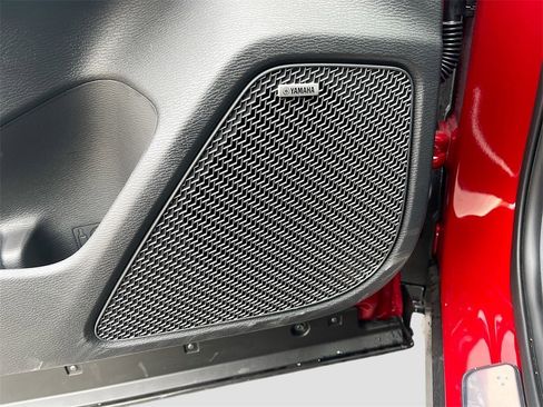 New 2025 Mitsubishi Outlander SE image 19