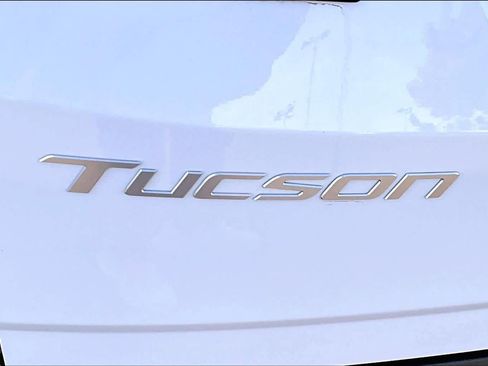 Used 2025 Hyundai Tucson Limited image 29