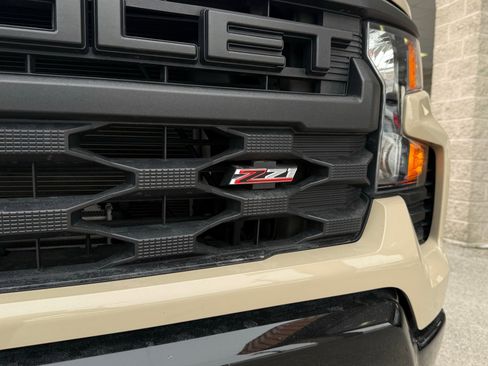 Used 2023 Chevrolet Silverado 1500 Custom Trail Boss w/ LPO, Dark Essentials Package image 19