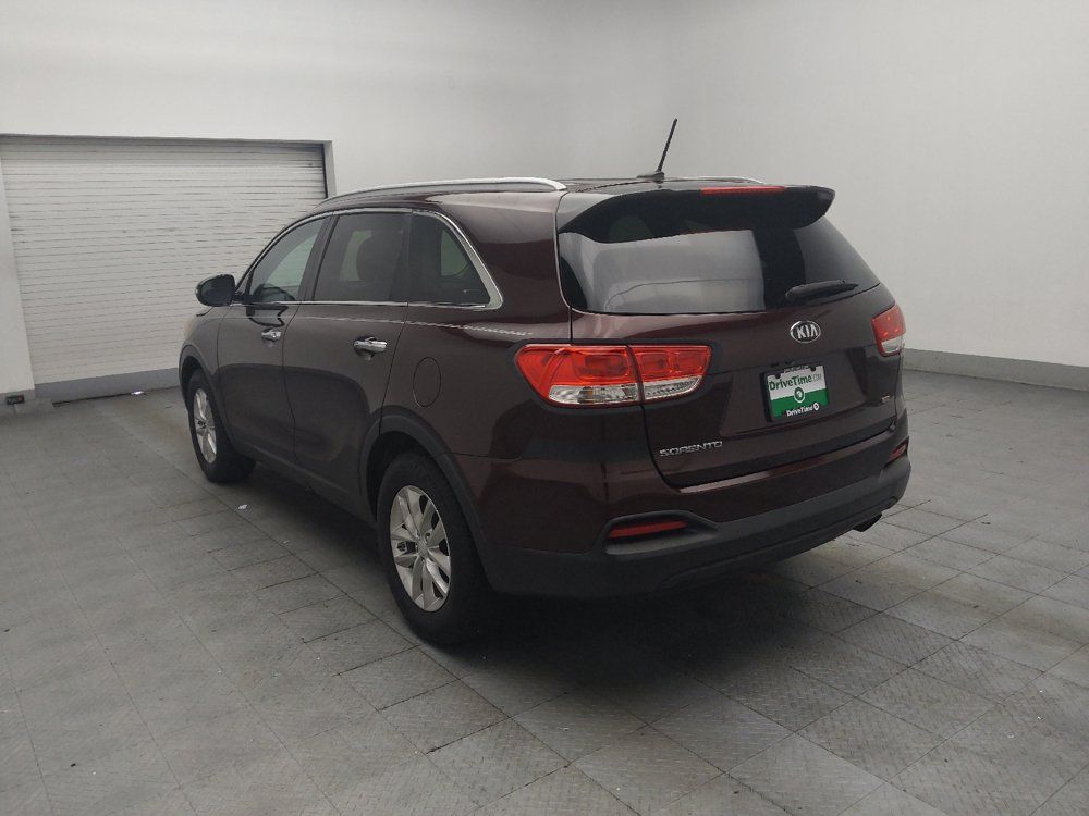 Used 2017 Kia Sorento FWD image 5
