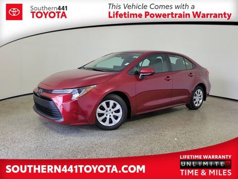 Used 2026 Toyota Corolla LE image 1