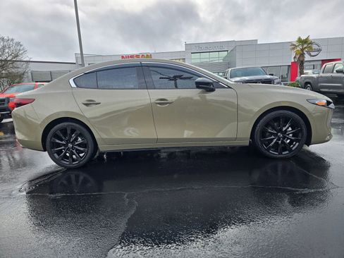 Used 2024 MAZDA MAZDA3 s image 17