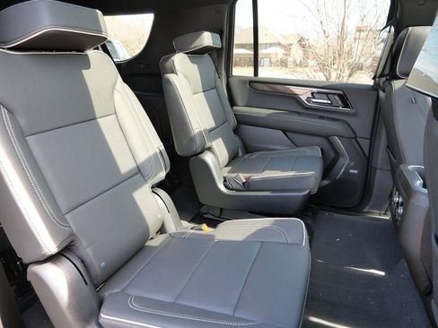 New 2026 GMC Yukon XL Elevation image 28