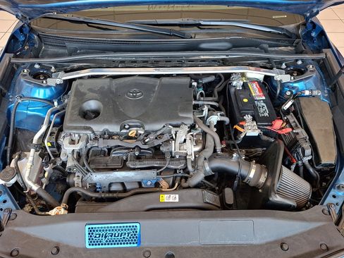 Used 2018 Toyota Camry XSE FWD image 32