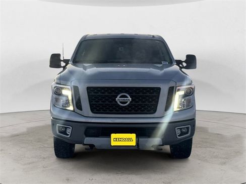 Used 2018 Nissan Titan PRO-4X w/ Pro-4x Convenience Package image 8