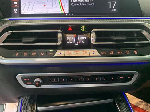 Used 2023 BMW X5 M50i AWD/4WD image 26