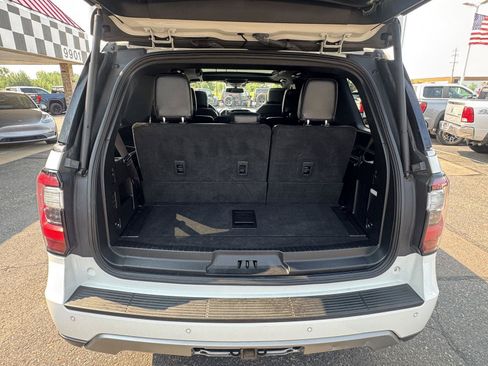 Used 2021 Ford Expedition Limited AWD/4WD image 31