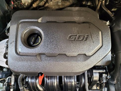 Used 2017 Hyundai Santa Fe Sport image 30