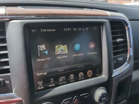 Used 2016 RAM 1500 Laramie w/ Convenience Group image 19