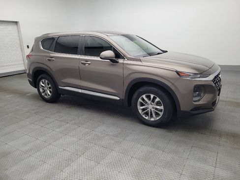 Used 2019 Hyundai Santa Fe SE image 11