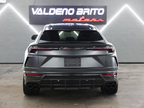 Used 2020 Lamborghini Urus AWD/4WD image 21