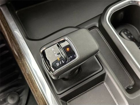 Used 2025 GMC Sierra 1500 Elevation image 15