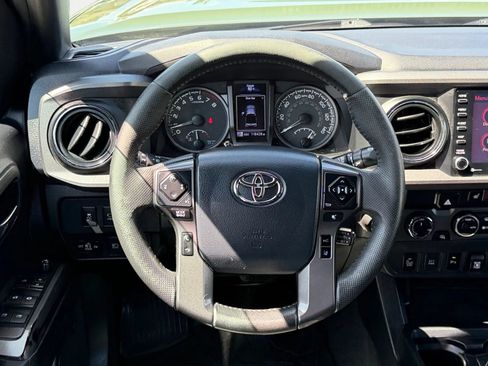Used 2020 Toyota Tacoma TRD Pro AWD/4WD image 15
