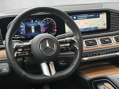 Certified 2025 Mercedes-Benz GLS 450 4MATIC image 13