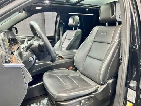 Used 2022 Cadillac Escalade ESV Premium Luxury AWD/4WD image 7