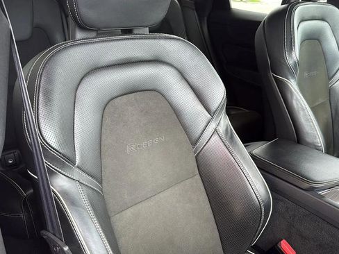 Used 2018 Volvo XC60 T6 R-Design w/ Convenience Package image 34
