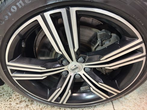 Used 2019 Volvo S60 T8 Inscription AWD/4WD image 38