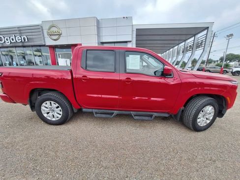 Certified 2023 Nissan Frontier SV w/ Technology Package AWD/4WD image 8