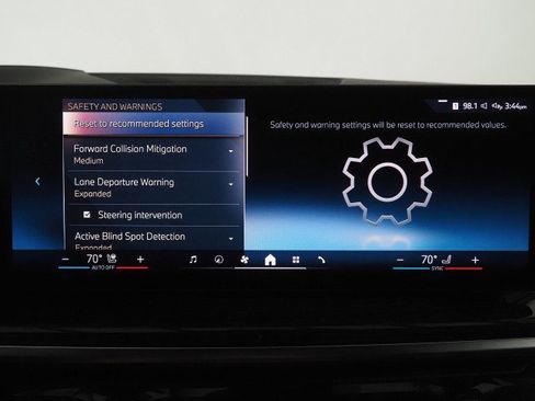 Used 2026 BMW X5 sDrive40i image 36