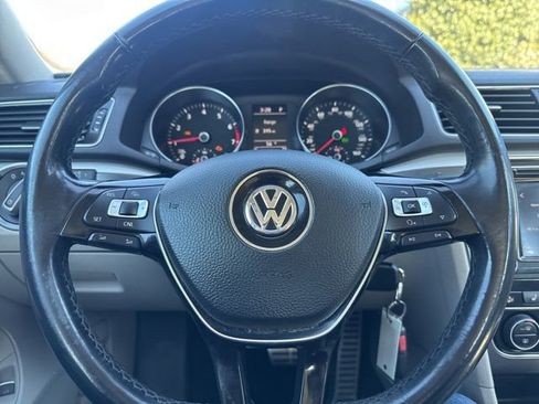 Used 2017 Volkswagen Passat 1.8T R-Line w/ R-Line Lighting Package image 24