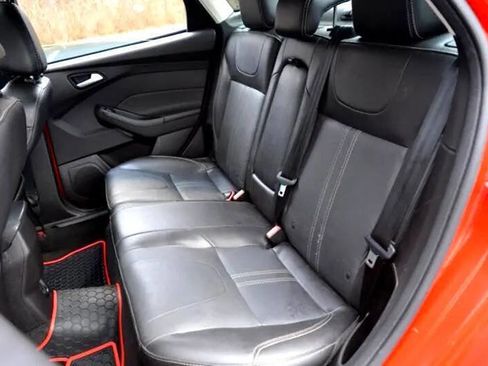 Used 2014 Ford Focus SE w/ Equipment Group 201A image 13