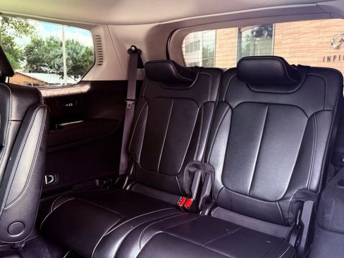 Used 2023 Jeep Grand Cherokee L Limited image 29