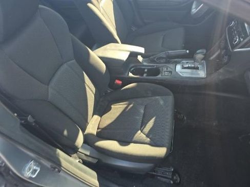 Used 2021 Subaru Impreza Premium image 6