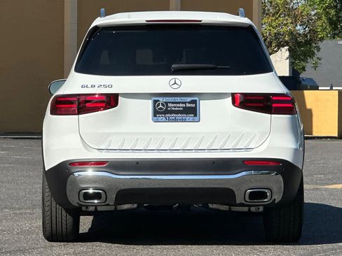 New 2026 Mercedes-Benz GLB 250 image 4