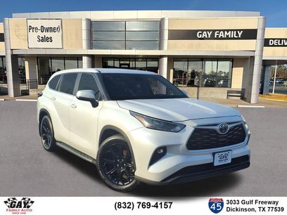 Used 2024 Toyota Highlander LE