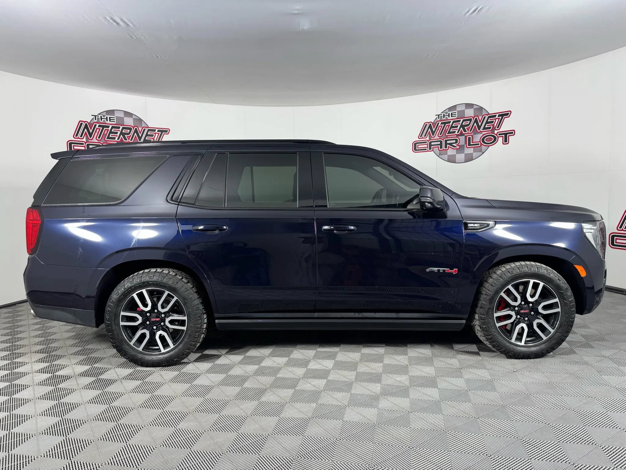Used 2022 GMC Yukon AT4 AWD/4WD image 8