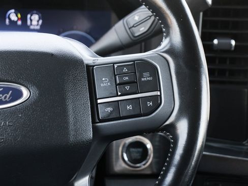 Used 2023 Ford F250 Lariat w/ Black Appearance Package image 26